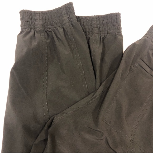 Athleta Chelsea utility jogger, black, EUC - Picture 10 of 10